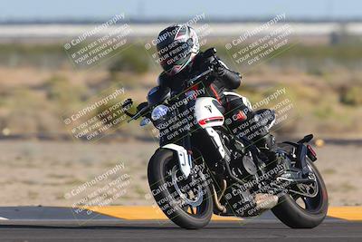 media/Nov-06-2023-Moto Forza (Mon) [[ce023d0744]]/3-Intermediate Group/Session 5 (Turn 4)/